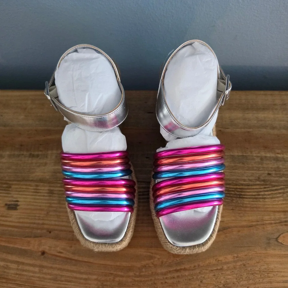 Kenneth Cole Womens Platform Wedge Sandals Silver Multi Metallic Espadrille 5.5M
